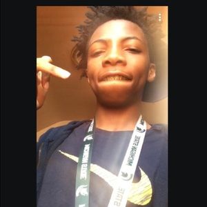 Meet your Posher, Elijah